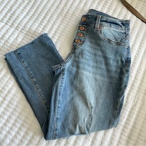 Maurice’s | mid rise light washed jeans women’s size 6